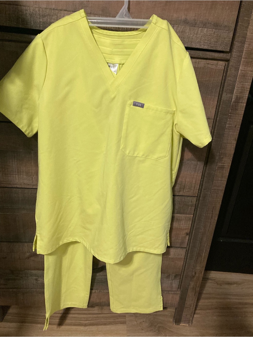 FIGS Technical Collection Scrub Set